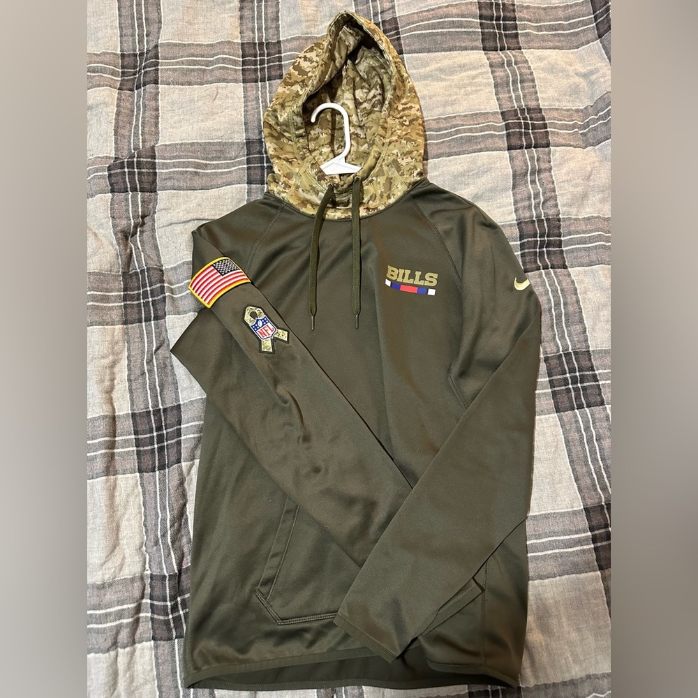 Nike Buffalo Bills Women’s Hoodie - Salute to Service